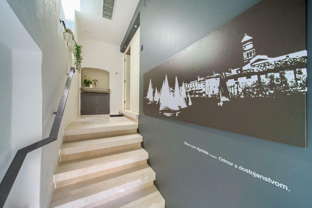 Apartments Bastinica 克尔克 外观 照片